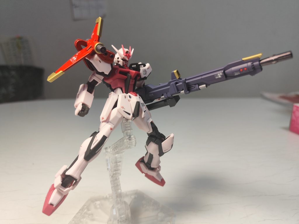 両手持ちより片手でブッパしてるほうがカッコよく見えます