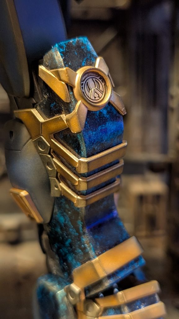 メッキは全部剥がしました。ラップ塗装をやってみたかったのと、メッキ剥がしもやってみたかったのです！