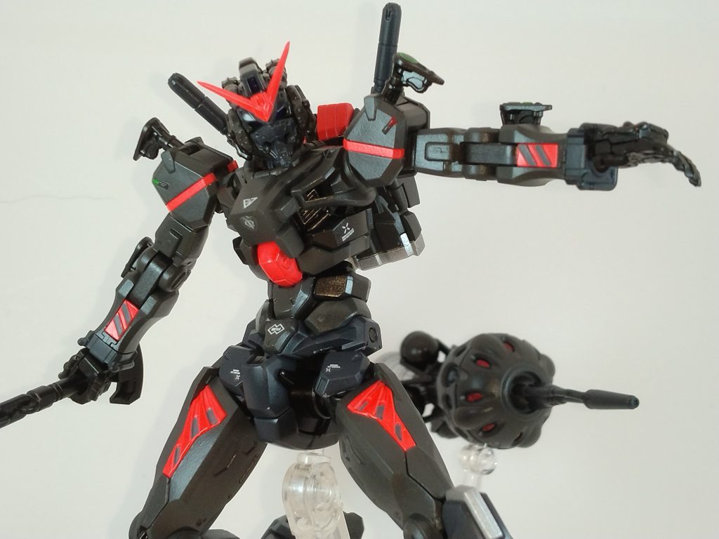 バストアップ。デカールは控えめです。