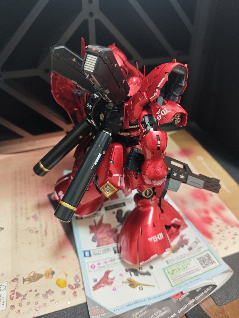 RG サザビー ガンダムマーカー塗装–3枚目/制作者：Benny