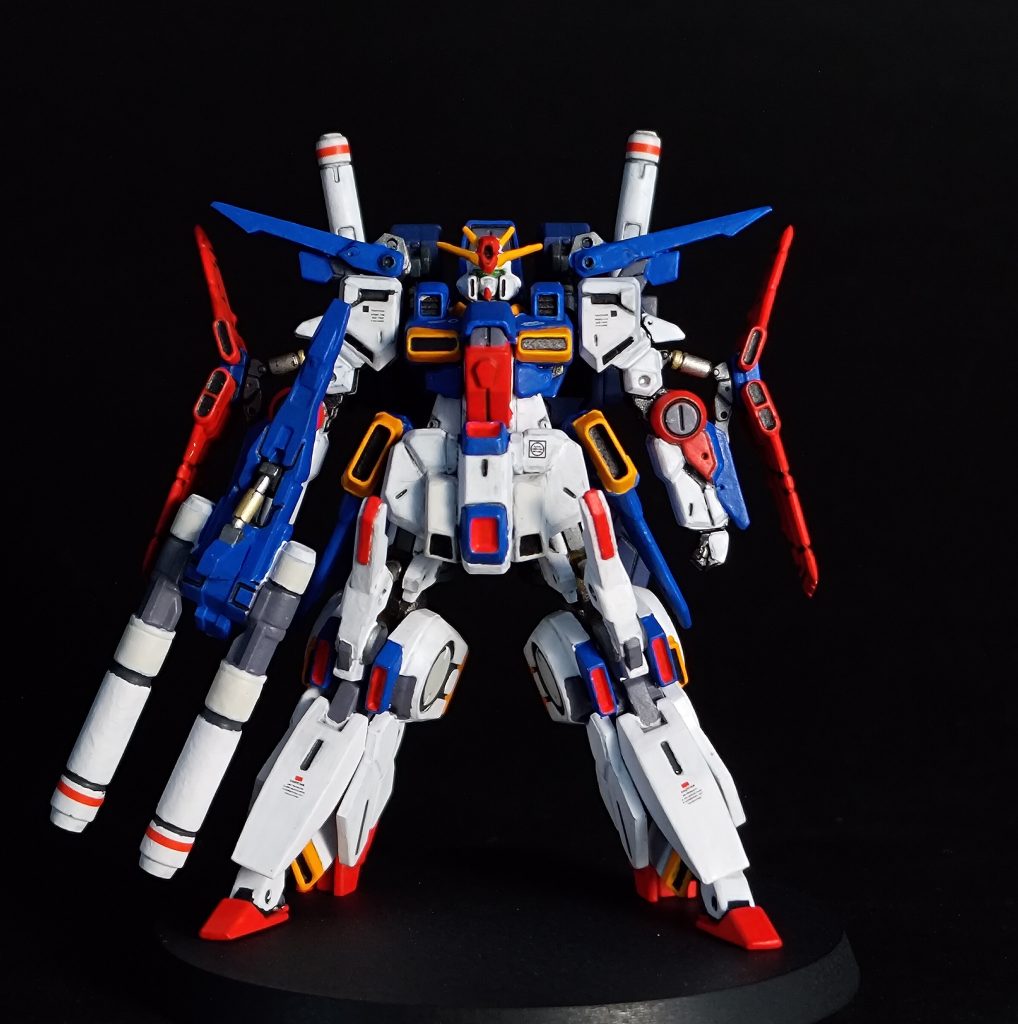 アクリジョンの黒→赤鉄を下地にファレホの筆塗りで作成しました。主要な色は以下です。モデルカラー コールドホワイトメカカラー レッドゲームカラー ゴールドイエローゲームカラー エレクトリックブルーメカカラー ティターンブルーメカカラー ガンメタルメカカラー ファントムグレー