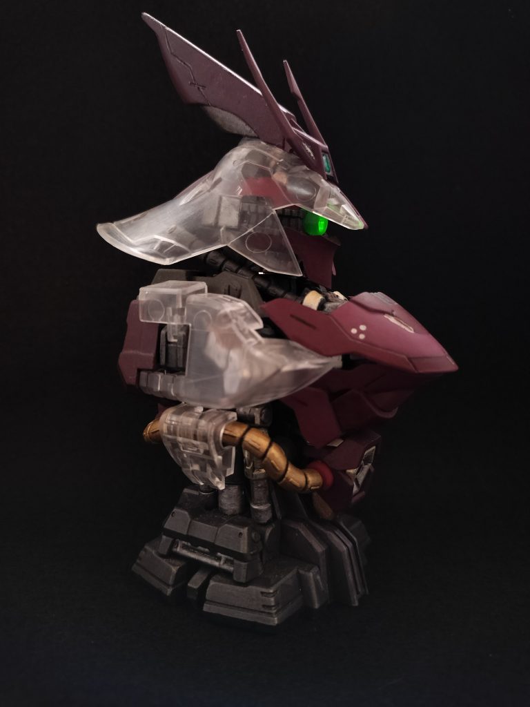 クリアー側脱出ポットが見えてますね!しっかり造形されているのを見たときは興奮しました。