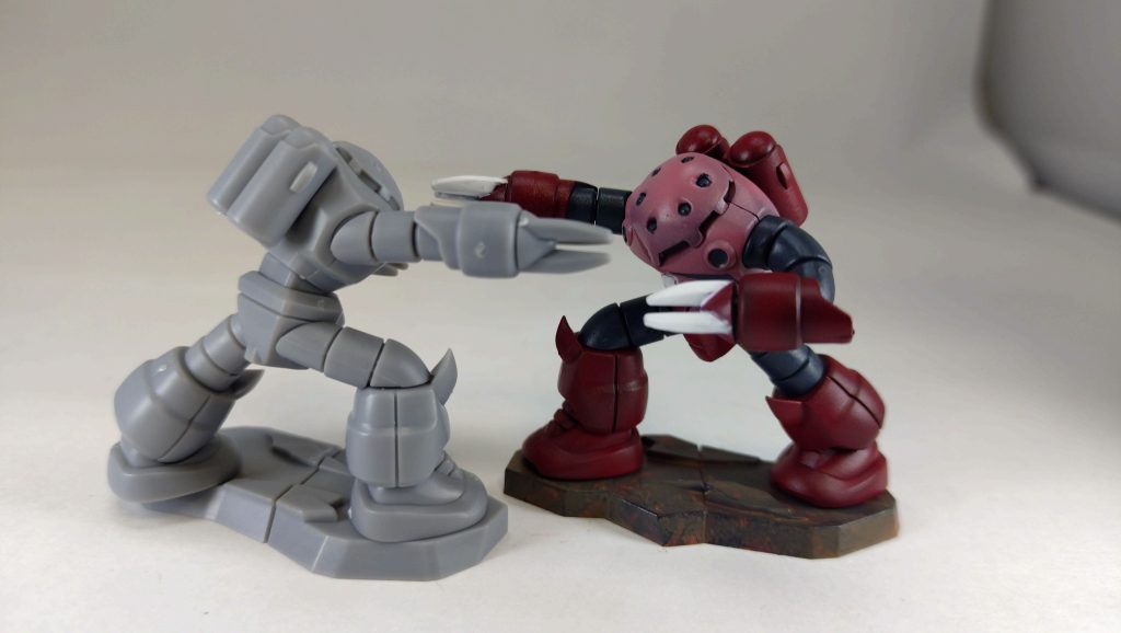 相方(？)のジムが手に入ってないので、とりあえず無着色のと並べてます！小さいの結構楽しいぞ！