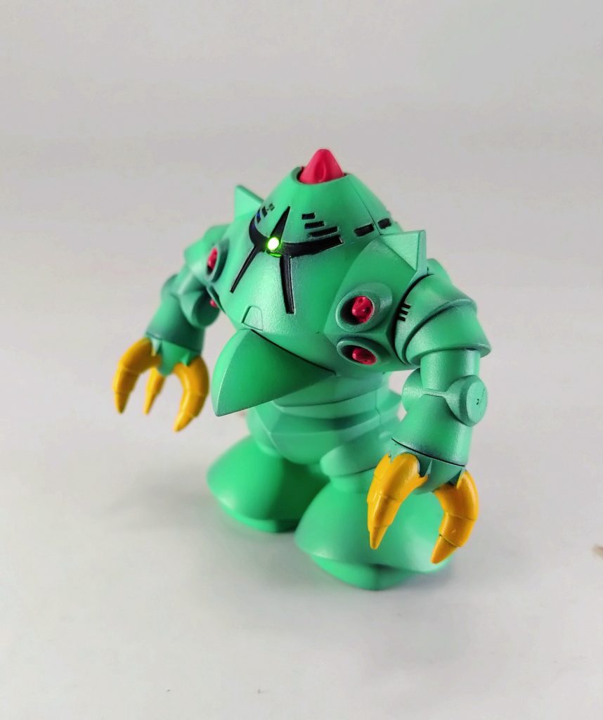 特にいじることもなく、黒立ち上げの塗装のみ！あ、モノアイが蛍光でビコーンします！かわいい☆