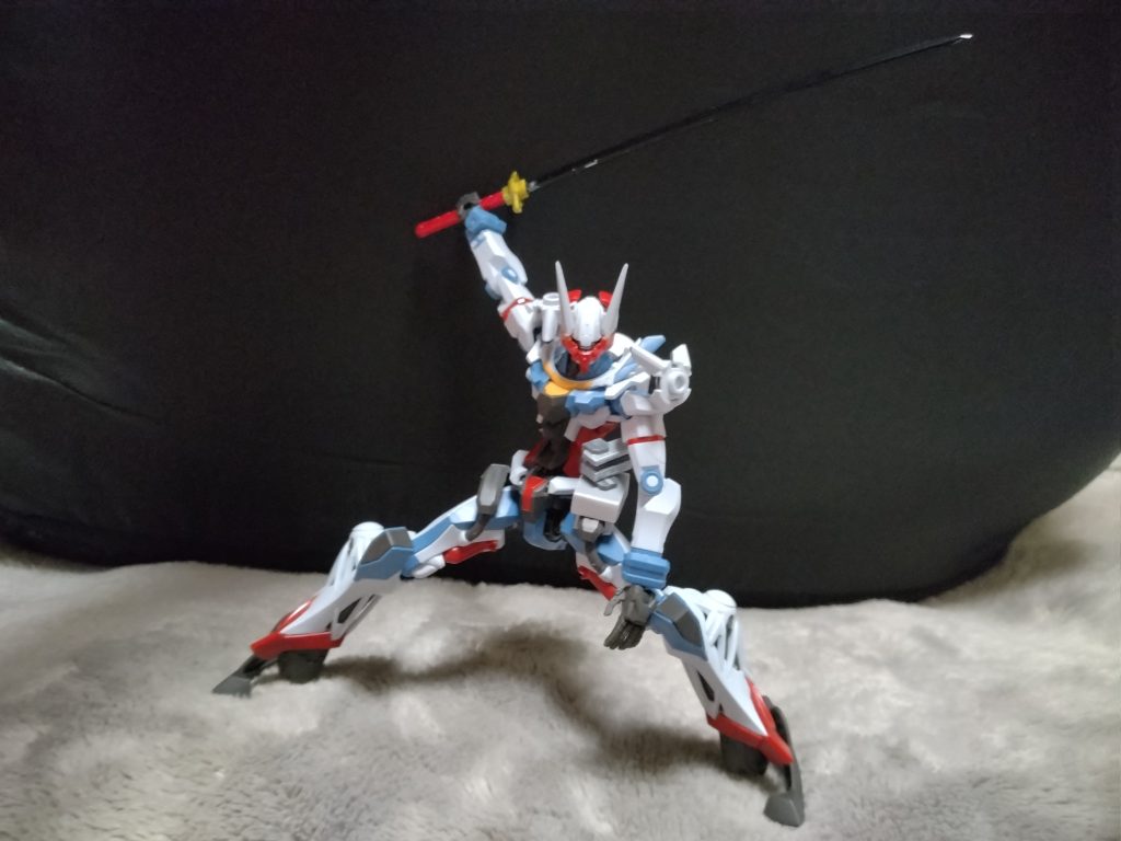 刀の携帯は初期に完成。最初は仮面ライダーキバのガルルフォーム予定でした