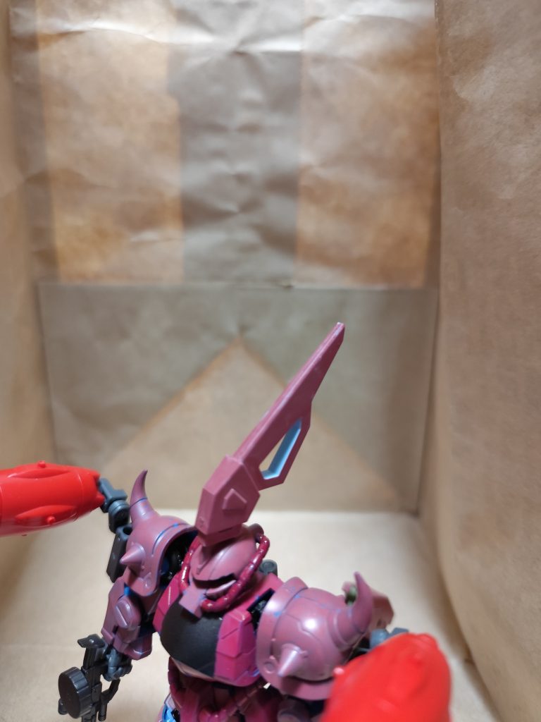 元々のアンテナに、ソードストライクのマイダスメッサー被せて、デザイン変更です。最初は、どうなんだコレとか思いましたが、これはこれで満足です。