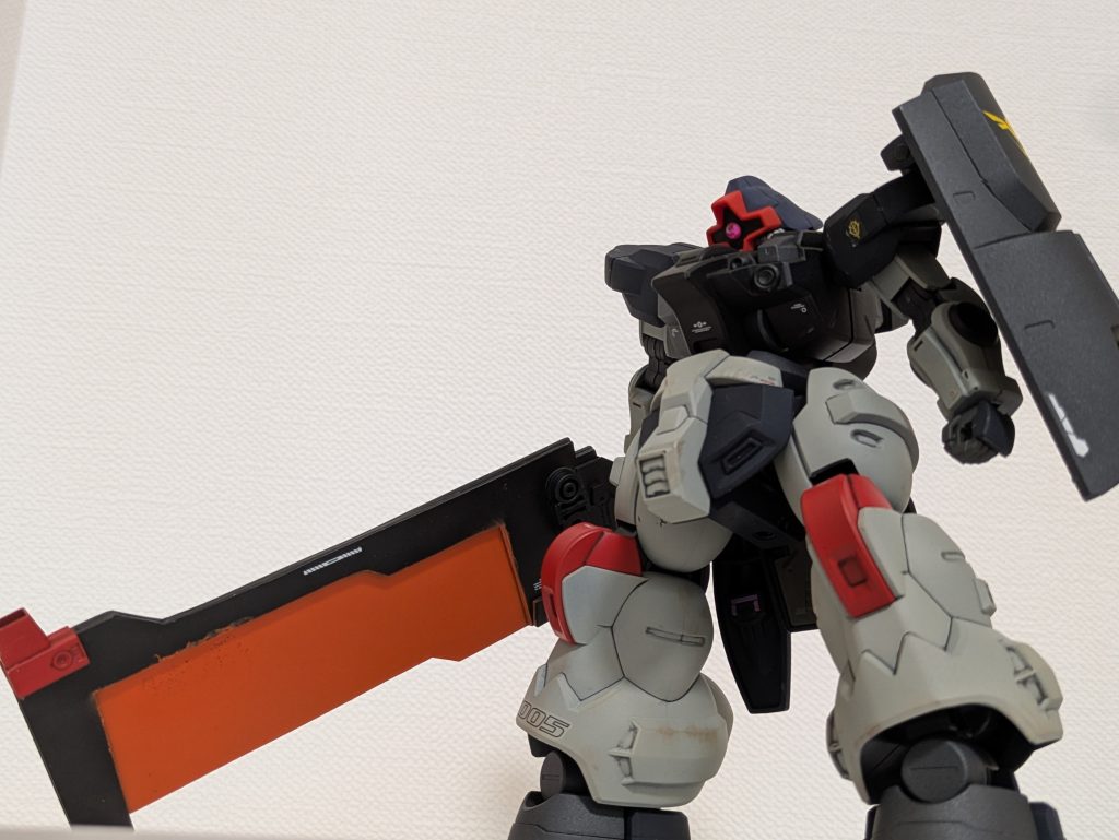 いつもはやらない汚しをちょこっとしました