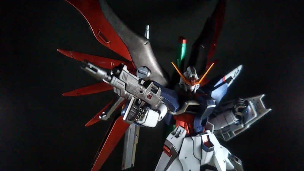 こいつはガンダムマーカーエアブラシで塗ったもの…だった気がします。調色無しでよく似たカラーリングになったなぁと…(gundam-kao5)