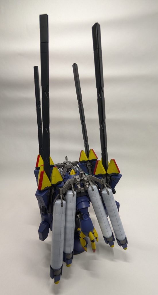 横のタンクは境目辺りを塗りつぶさないように薄くしつつ塗装