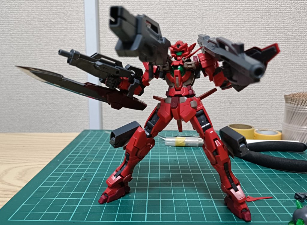 作品名：義務プラ<p>（荷造り前に届いちゃたったら作るしかないじゃないですか(gundam-kao10)） エクシス作った際に頂いたGNウェポン達とRGアストレアをミキシングゥ！ むしろこっちが本命だったまである。</p>
