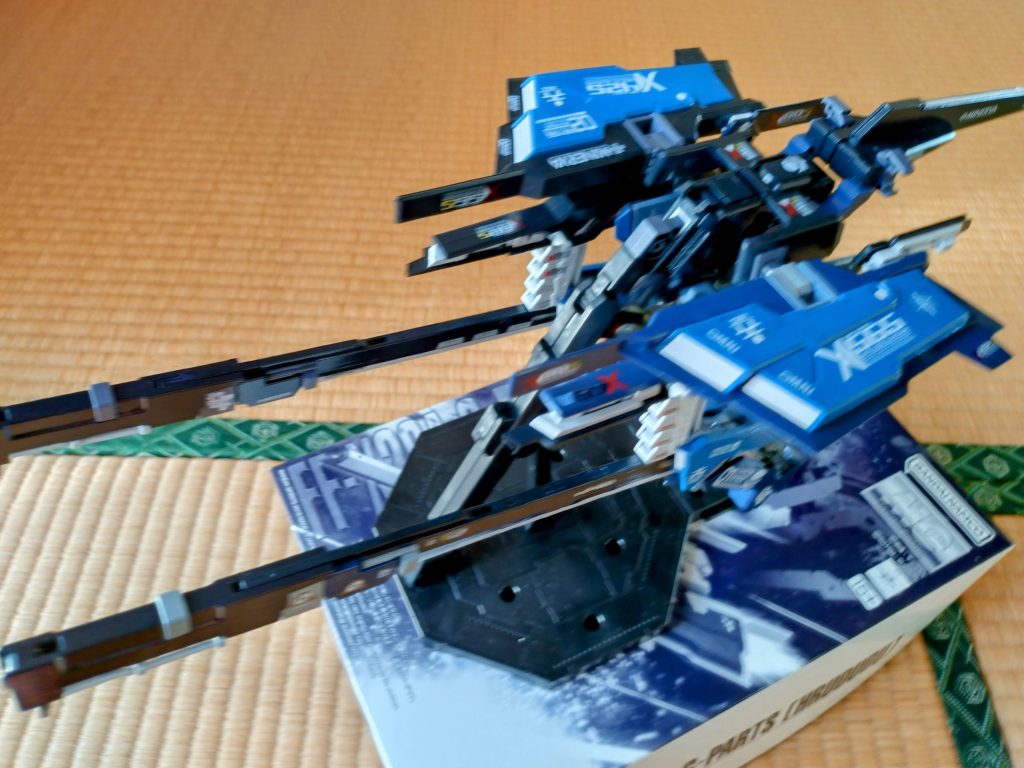 今回は、全体的にダークっぽさを意識してカラーコーディネートしましたが、ブルーとホワイト使ってるから、あまりダークっぽくないな～（笑）