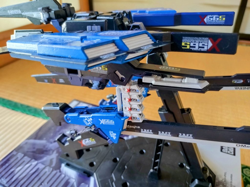 色々考えてデカール貼ったつもりでしたが、組んだら逆さになってる部分もあり（笑）