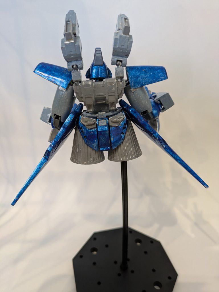 足がない理由は、流星のリューコ曰く「重いとスピードが出ないから」作成者的には「いい感じの脚がなかったから」