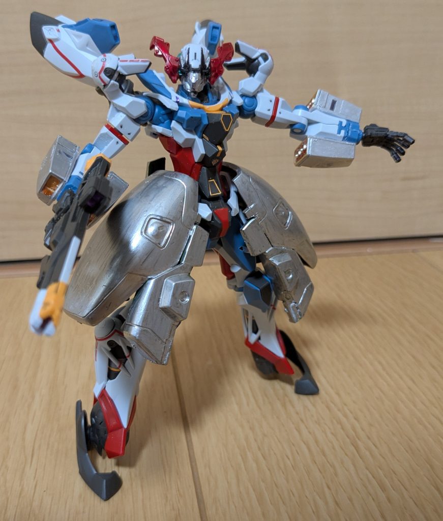 最後に通常モードに直して1枚。パイロットはシュウジなのかな〜。Ωサイコミュがアムロなら、Σサイコミュに宿るのはシャアだろうし、自分で自分を乗せるのはありなのか?と考えてしまったので。ちょっと前にやっていたロボットアニメでも「(自分を自分に乗せるのは)生理的に無理なんだ」と言っていましたしね(笑)以上、妄想と勢いで完成させました、ジークアクス版ジオング、ガンダム•オングでした!ご覧いただきありがとうございました!!