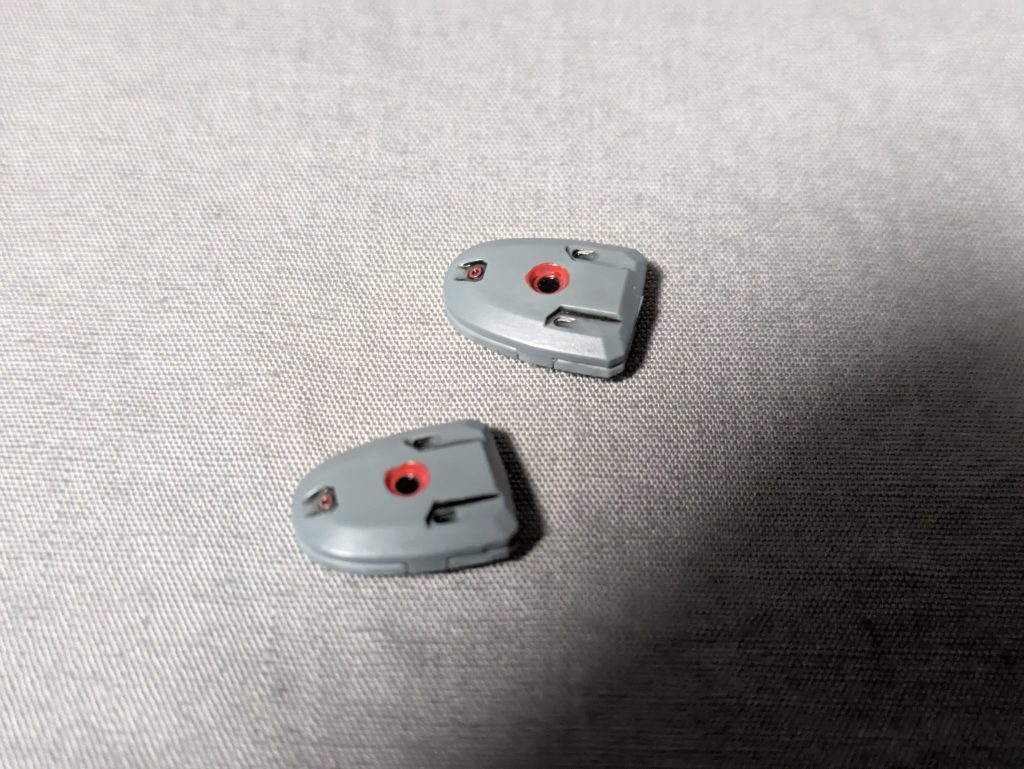 コラキ（ガンビット）も塗り分け。スタンド無いので飛ばせず（泣）ご覧頂きありがとうございました。