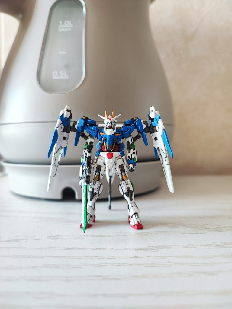 アーティファクトって正面から写真を撮ると想像以上に傾くのですがダブルオーライザーは割と優秀です