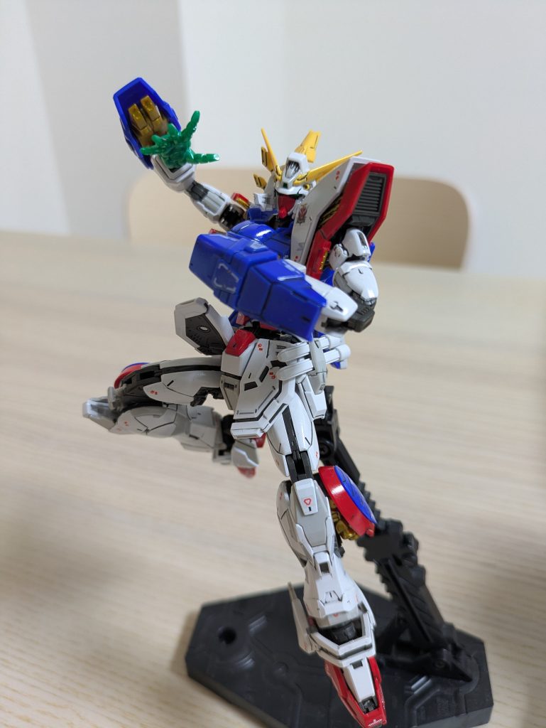 やっぱり最後はシャイニングフィンガーで締めです(gandam-hand2)