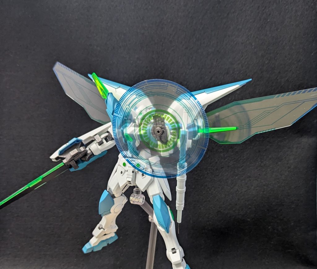 天盾(アイギス)起動状態掌から障壁を発生させあらゆる攻撃を無効化するこちらも原理は全く解析不可能