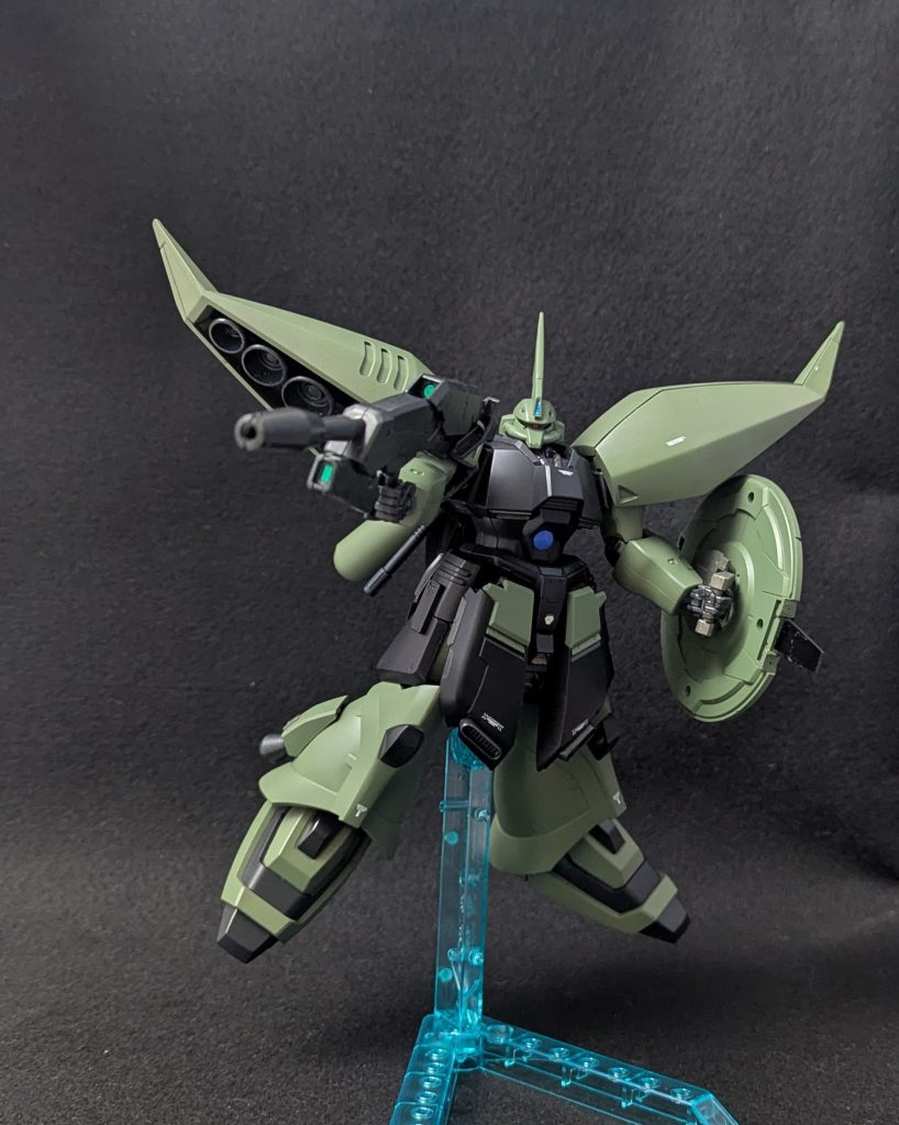 試作型ビームショットライフル貫通ビームと拡散ビームを切り替えて発射する機能のビームライフルの試作型後のサザビーの装備の原型となった