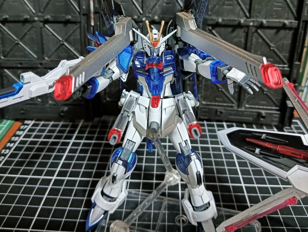 ポージング下手くそなのでご容赦を…