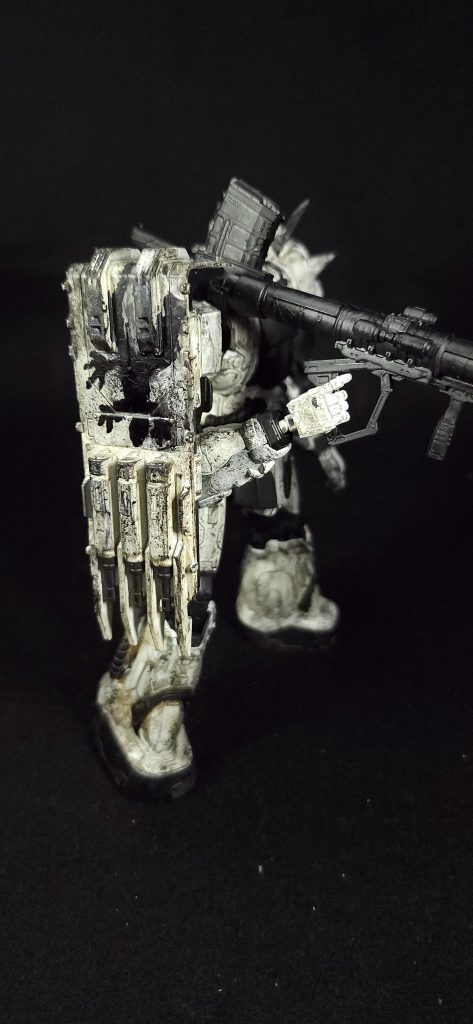 ザクII F型ver.ホワイトオーガー–2枚目/制作者：塗装狂主任