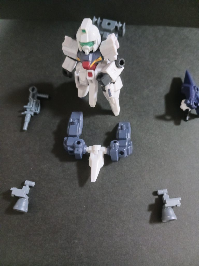 こういう感じの写真いいですよねー！大気圏突入用なので、装甲は厚めです。実は、オマケで新装備もあります！最後まで見ていってね！