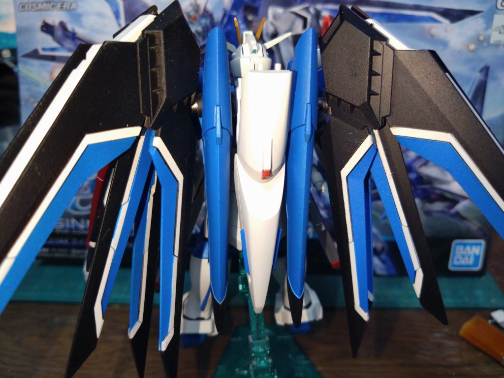 後ろの白線の塗分けが大変だった記憶があります