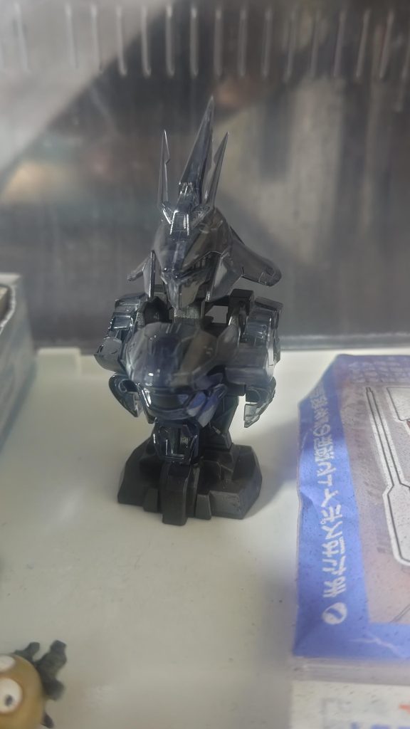 元はクリアー外装でクリアーブラックを吹きました。