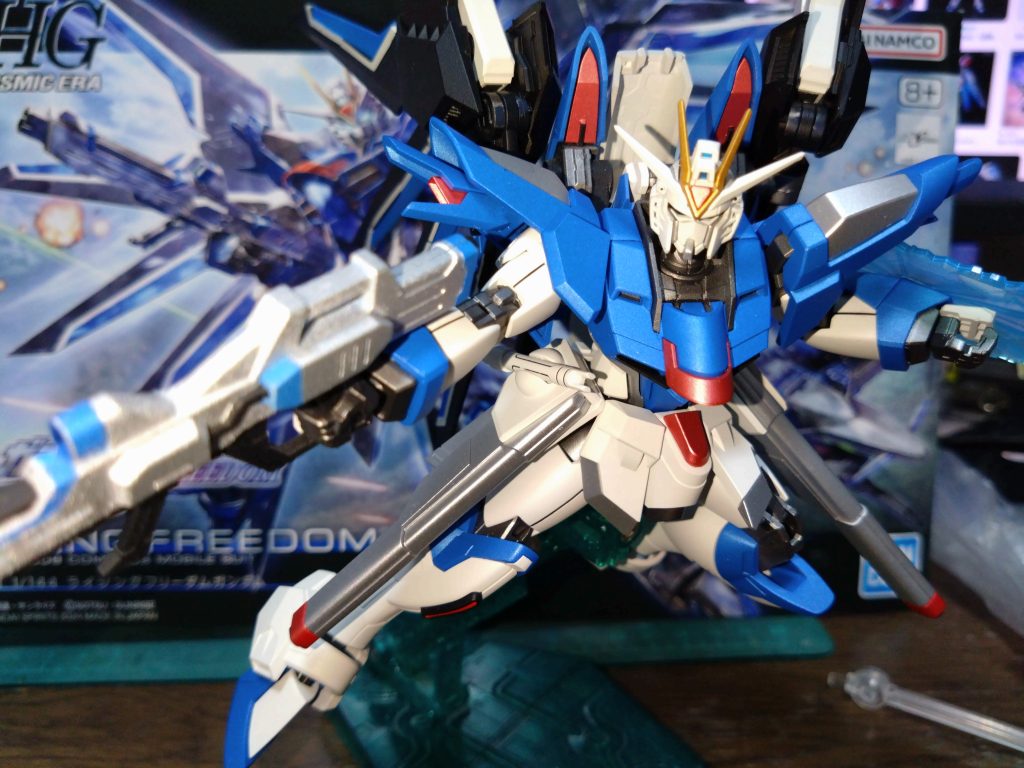 作中は繋ぎの機体ですが、主を守った功績はでかい