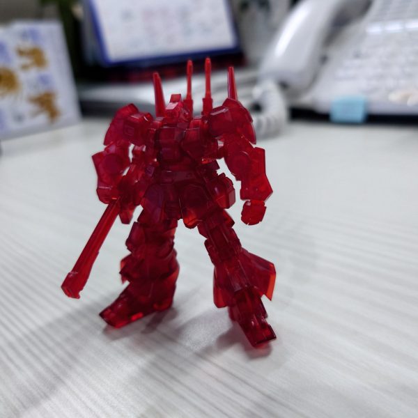 再販されたのでやっと手に入れました。売り場にはリック・ディアスしか残ってなかった。しかも２個！赤と黒の２体作りたかったので購入したらもう一つはクリアレッドでした。赤く塗る手間が省けた？（2枚目）