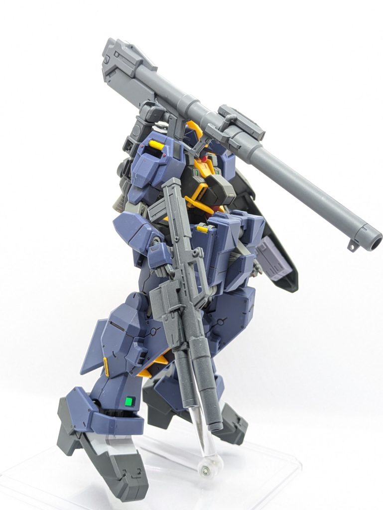 ジムライフルは丸棒とプラ板等で、キャノンは突如出てきたステイメン(笑)