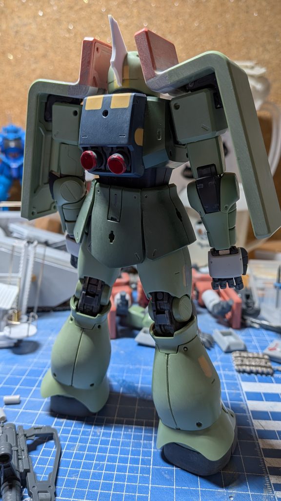 後ろです。定番工作のみです^_^。