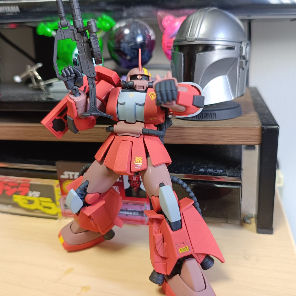 カート・ラズウェル専用機メインの赤はRLM23レッド、薄い赤はブラック+ホワイト+RLM23レッドで調色