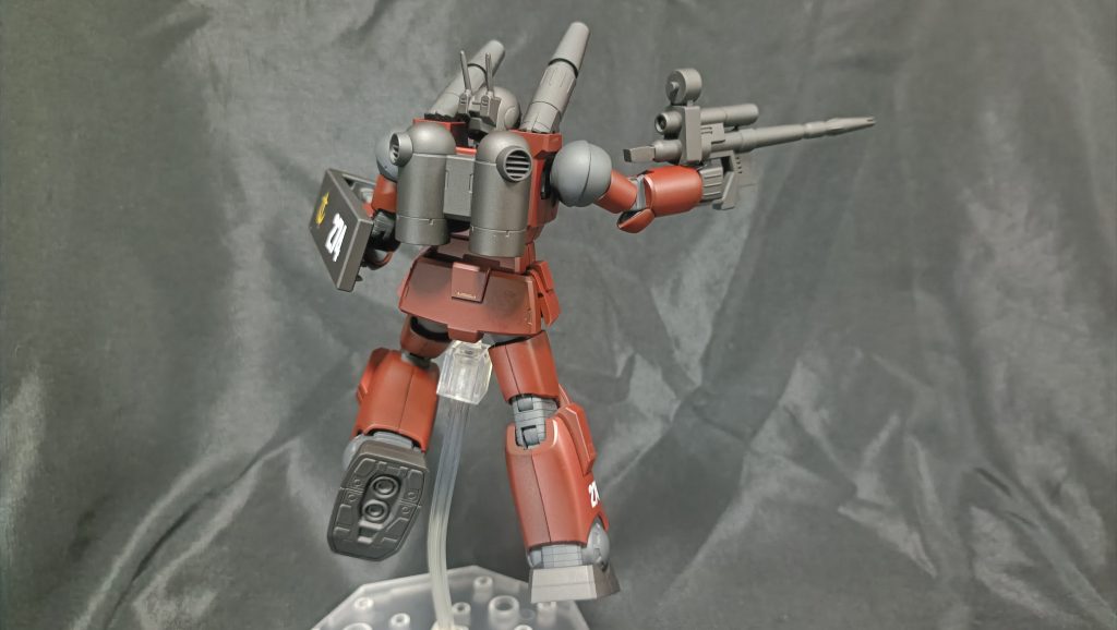 デカールは控えめで。リアルタイプってコーションマークをゴテゴテに貼ってるのがある意味テンプレなんだが、戦時に急ぎ投入される機体に平時みたいな優しさなどない。うん引き算の美学（要するにめんどくせぇ）