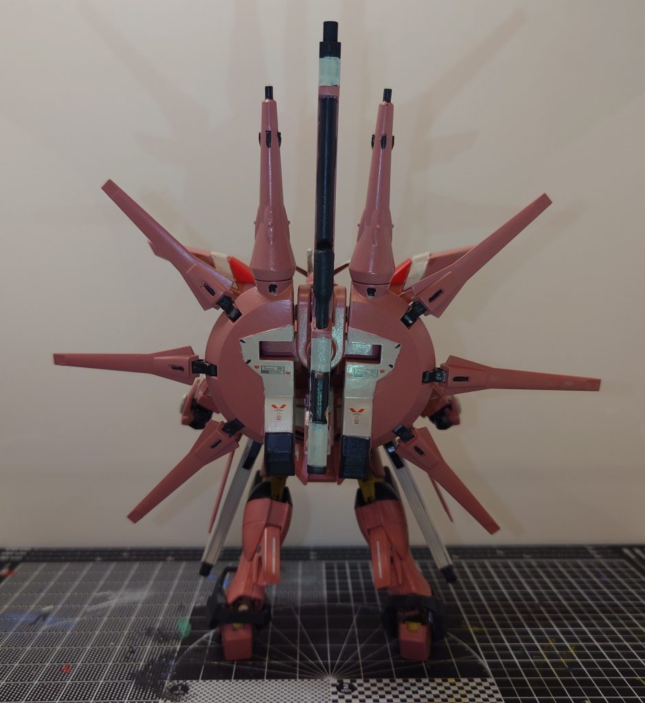 後ろからバックパックが重く、バランスが取りにくいwww