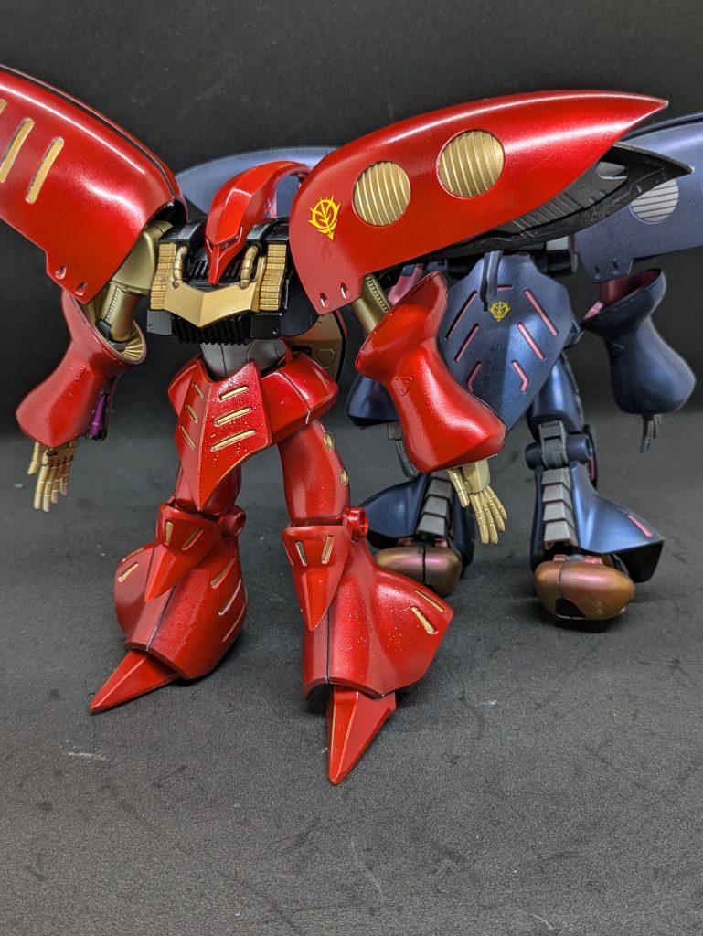 なんかガイアノーツの工作員みたいですが、前回のプル機で使用したプリズムブルーブラックと同じ値段です。高いけどやっぱりいい色出ます。もう1回重ねてもよかったかなー。サザビーとかシナンジュにも合うと思います。