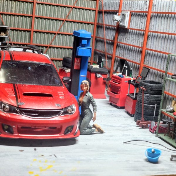 ガンプラのパーツも使っていますw