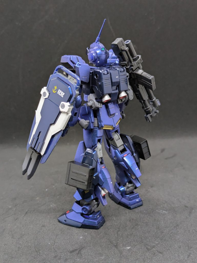 作品を詳しく知らないので、申し訳ないですが、単純にプラモデルとして欲しくて、塗ってみたい塗装にピッタリ！と思いついたのが購入理由です。