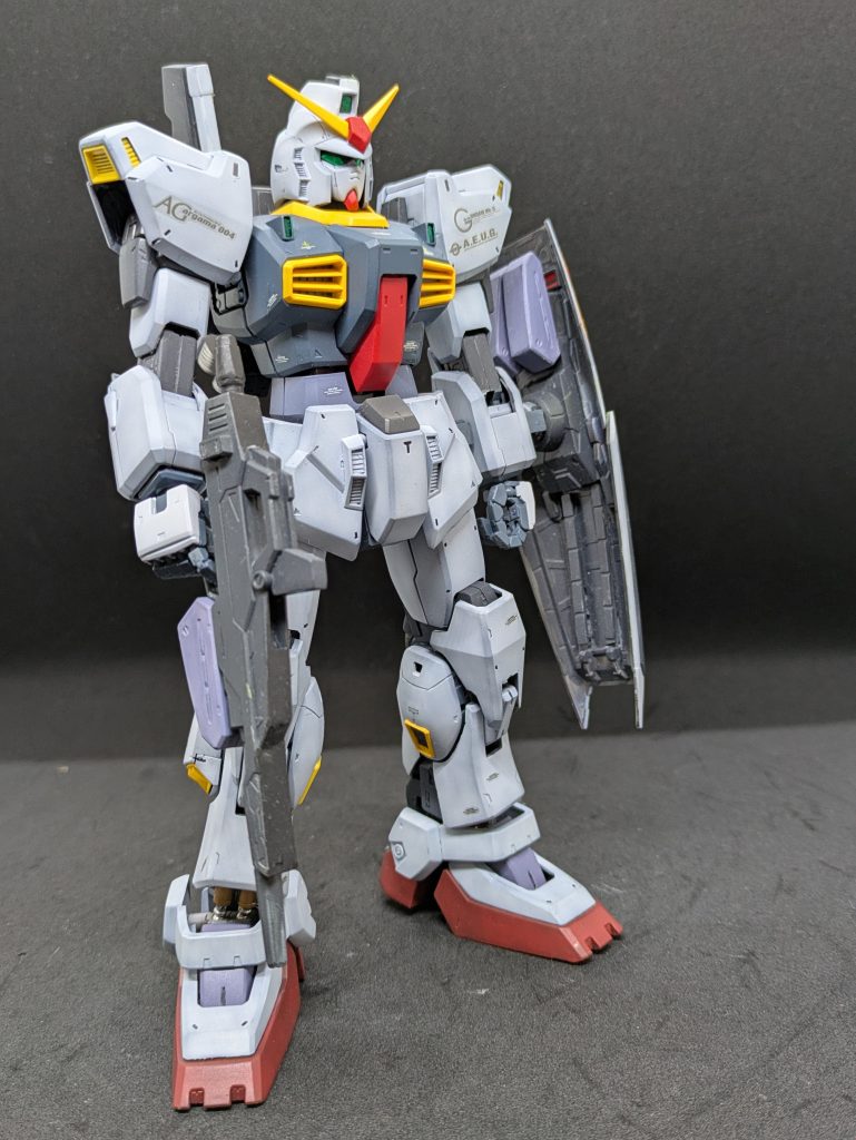 MGエゥーゴカラー　その4その時集まった総額が半端なく、マークIIの他にエアブラシ、塗装ブース、MGサザビー（古い方）等まで揃えていただき、さらに個人的にMGズゴック、MGドム、MGグフカスタム、HGUCザクIII改等などをいただき、涙ちょちょぎれました。運びきれないので家まで車で送っていただきました。キツイ仕事だったですが、みんなへの感謝は今も忘れていません。これが欲しいとリクエストして、そのガンプラが買えた時代だったのも良い時代でした。