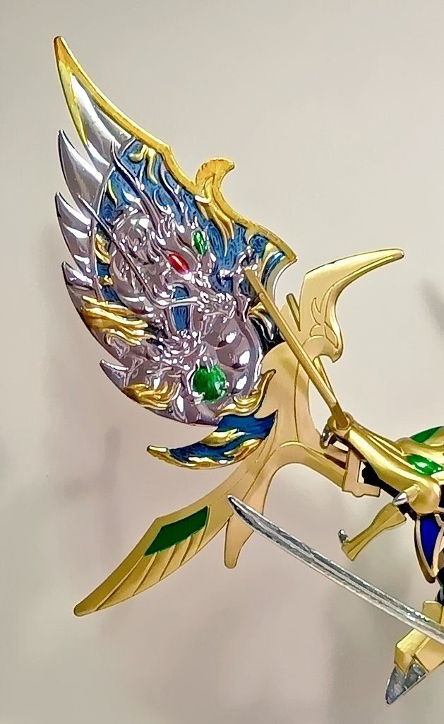 銀メッキ部分は本物の銀メッキにしか見えません