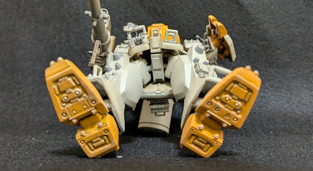 旧キット足裏はつるっつるでモールドないのでそれっぽい感じにプラ板等で細工しました。