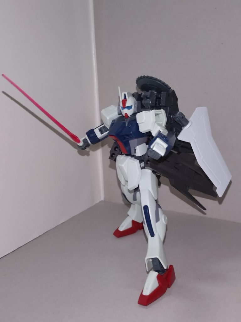 最後に、今回の改造箇所です。ダガーL本体→サイドアーマーはヴィダール、その他は変更なしバックパック→MSGジョイントセットAを核に、30MM各種パーツを組み合わせたものドラグーンシステムとバグ、つまりガンダムSEEDとF91の異世界クロスオーバー、それもバグを「不殺傷兵器」として使うという設定には、トンデモ感もあることでしょうが、厭戦的でインドア派な有咲にはもってこいだろうなと思います。 余談ですが今月3日、京都アバンティ6階で開催中(14日まで)の「BanG Dream! 10周年の軌跡展」に行ってきました。 次回は→「子連れ狼ならぬ···」