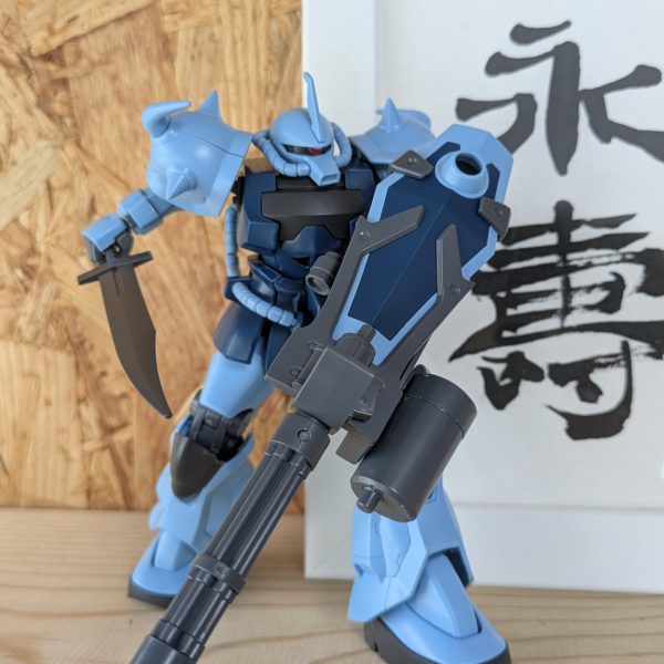 先月はミスターブシドー強化月間でしたが、今月から『震える山』推進月間です。先ずはHGUC1/144グフカスタムに取り掛かります。パチ組終わりましたがもうこのままでも充分かっこいいです。何もしなくてもいいのではと思ってしまいます🤤かなりの良キットですよね🤤🤤（4枚目）