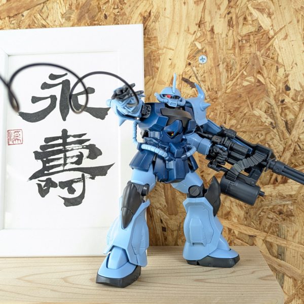 先月はミスターブシドー強化月間でしたが、今月から『震える山』推進月間です。先ずはHGUC1/144グフカスタムに取り掛かります。パチ組終わりましたがもうこのままでも充分かっこいいです。何もしなくてもいいのではと思ってしまいます🤤かなりの良キットですよね🤤🤤（6枚目）