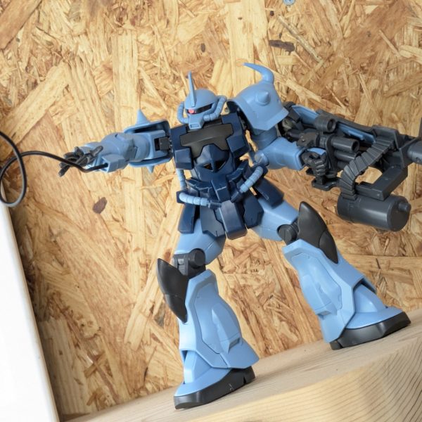 先月はミスターブシドー強化月間でしたが、今月から『震える山』推進月間です。先ずはHGUC1/144グフカスタムに取り掛かります。パチ組終わりましたがもうこのままでも充分かっこいいです。何もしなくてもいいのではと思ってしまいます🤤かなりの良キットですよね🤤🤤（7枚目）