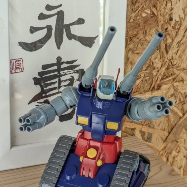 今月は『震える山推進月間』なので2機目は、量産型ガンタンクを作ります🙌🏻グフカスタムに時間かけすぎて他の機体ぜんぜん作れませんでした💦💦🤣量産型ガンタンクはHGのキットがないので、普通のガンタンクを改造しようと思います👍🏽凄い単純なキットなのて素組はあっという間に終わりました😻✨単純ですがそこそこ良いキットだと思います😋また改造過程を細くアップしていきますのでお付き合いいただければ幸いでございます🙇🏼‍♀よろしくお願いします(gundam-kao2) （2枚目）