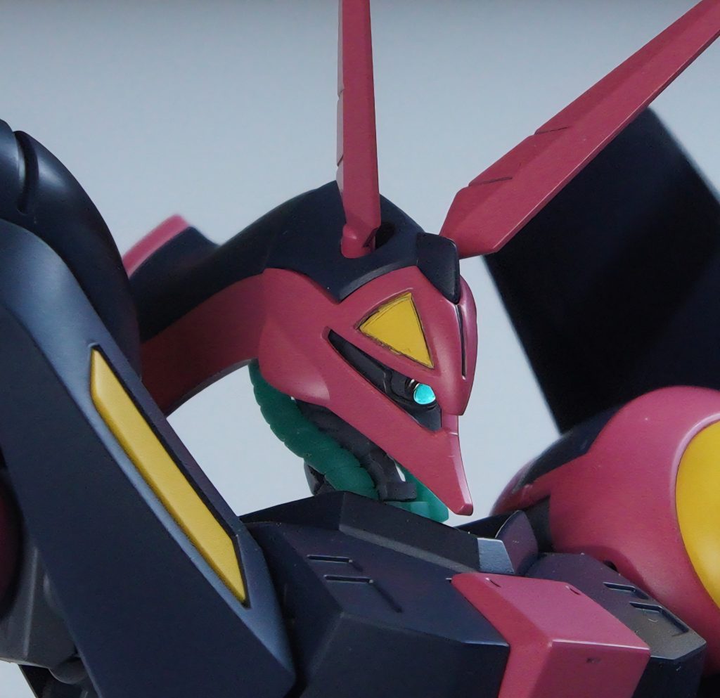 モノアイはメタルパーツにUVレジン