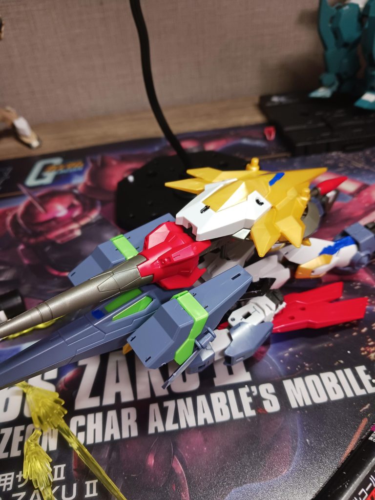 コアフライアー形態に変形が可能。飛行能力が格段に上がってる