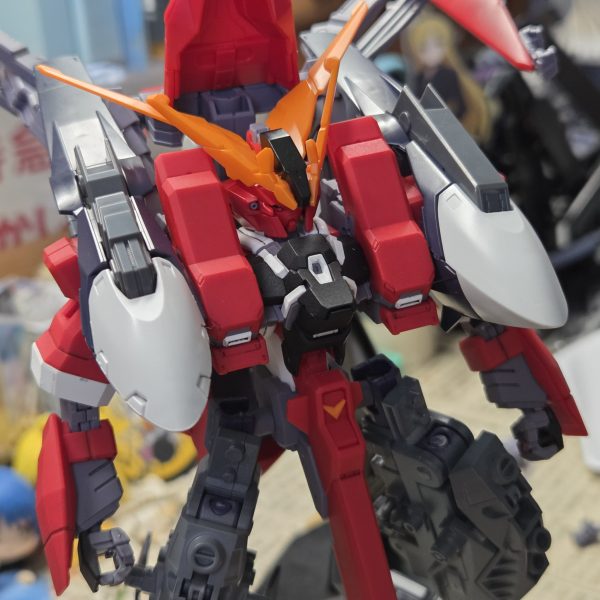 以前作成したバーベインⅡのラー形態を作成開始！ベースはこちら https://gumpla.jp/hg/2164484いままでの製作記録ではアクアハンブラビⅡをほぼそのまま使用していましたが、さらにハンブラビⅡっぽくするために、ドラムフレーム辺りのユニットにフライルーのものを使用。なかなかいい感じに収まってくれました。塗装は赤系にしようと思っています。（2枚目）