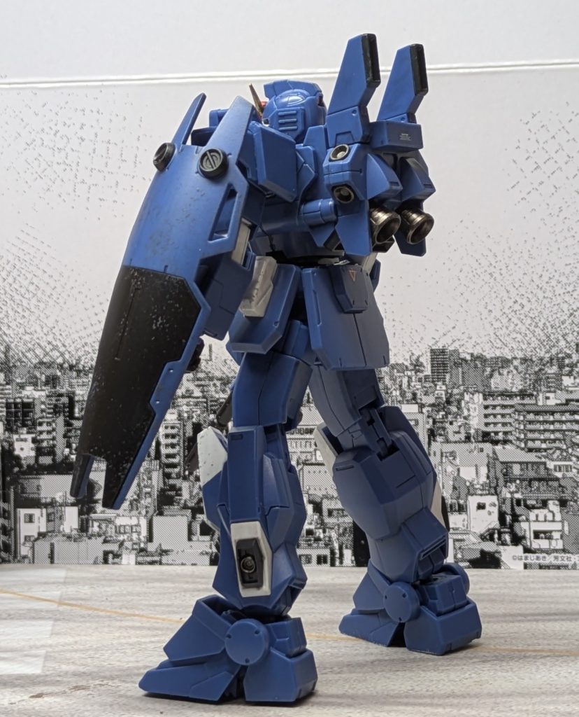 プロトEXAMシステムとも言える未完成の戦闘システムを載せているものの、唯一行われた戦闘試験ではアグレッサーのジムIII5機を1分以内で